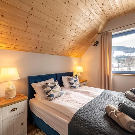 Osada Niebieskich Drzwi 39 B *