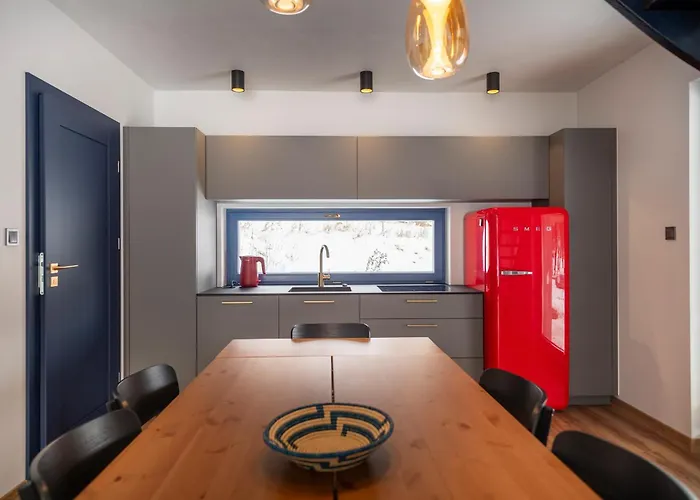 Dom wakacyjny Osada Niebieskich Drzwi 39 B *